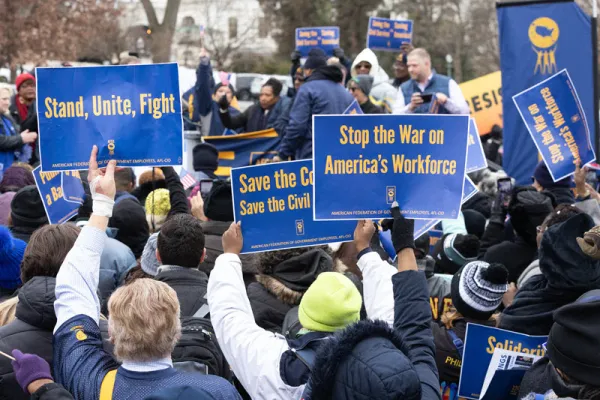 AFGE members rallying