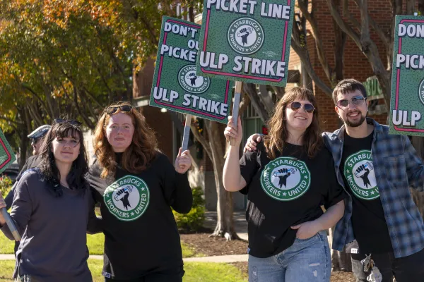 Starbucks Workers United Picket Line in Austin