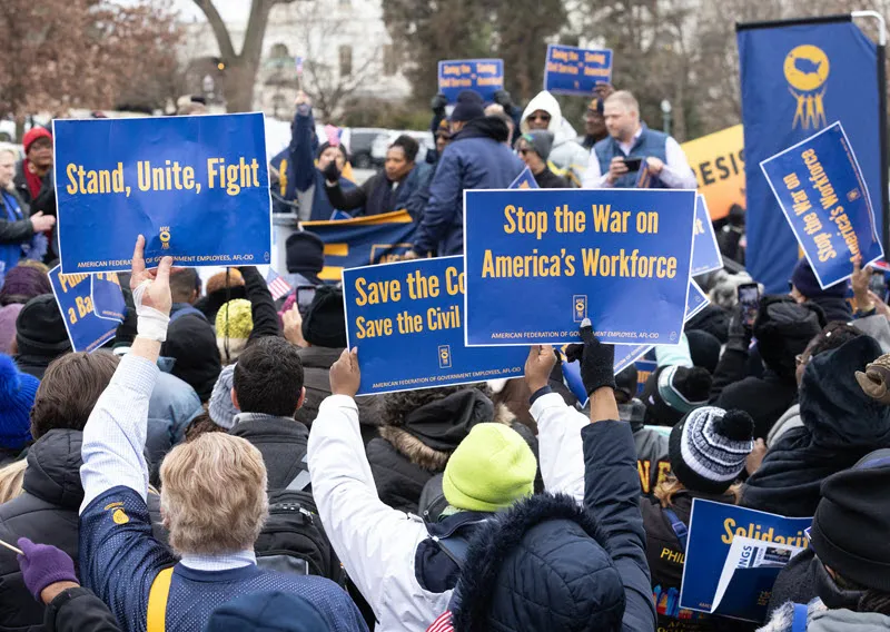 AFGE members rallying