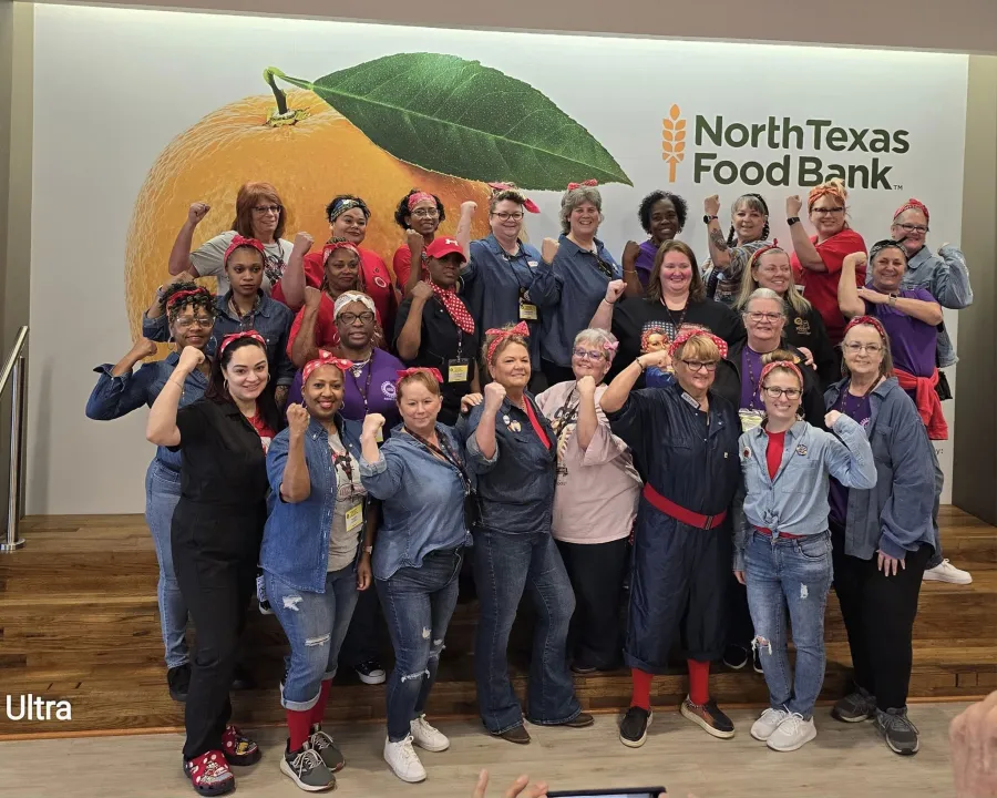 Union women volunteering at North Texas Food Bank