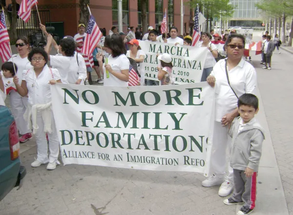 Save families. Stop deportations!