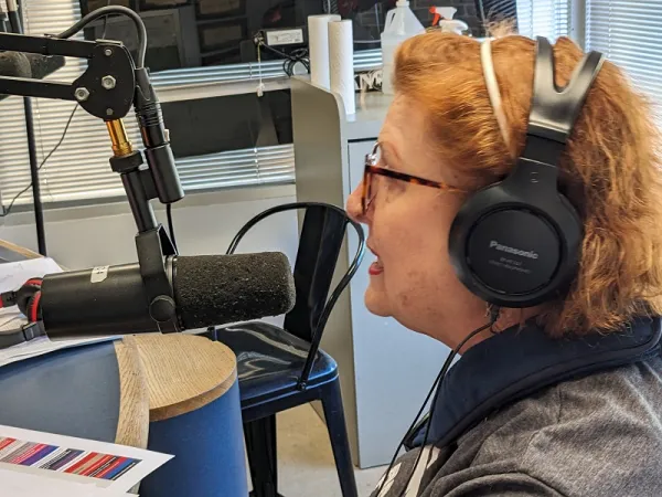 Bonnie Mathias and Gene Lantz broadcast honest labor news